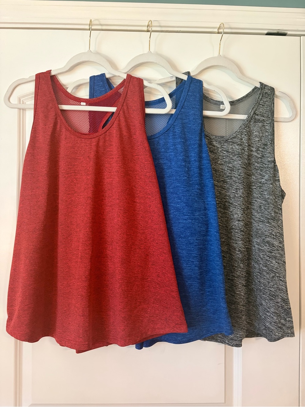 Women’s Athletic Mesh-Back Tank Top - Red, Blue, Gray